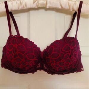 Victoria's Secret PINK- Intricate, sexy, maroon bra!💜